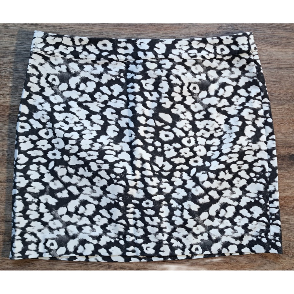 H&M Womens Black White Leopard Animal Print Mini Skirt Size 12 New With Tags